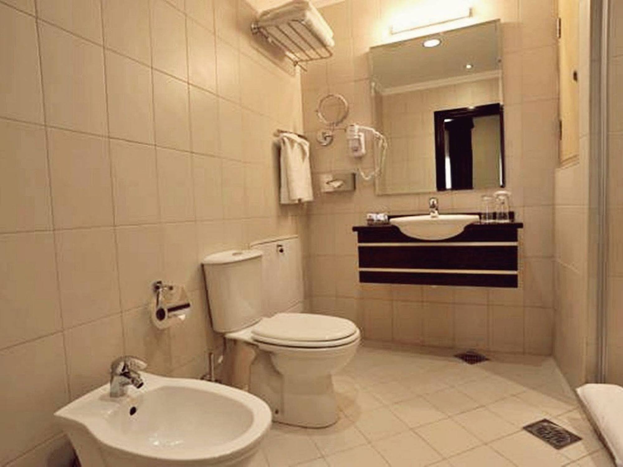 Il Palazzo Hotel And Suites อัมมาน ภายนอก รูปภาพ